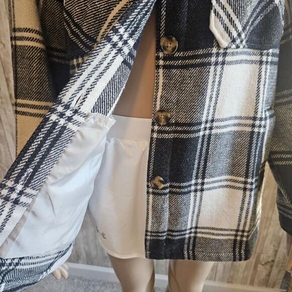 Member's Mark Women's Relaxed Fit Button Front Plaid Shacket Black And White M - Picture 6 of 9